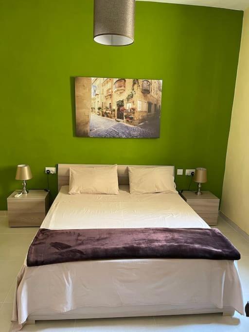 Sunset Apt Modern 1 Bedroom Apt Near The Beach Birzebbuga Exterior photo
